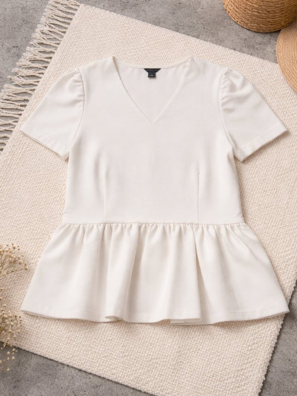 Ann Taylor White Peplum Blouse Textured Puff Sleeve Top XS